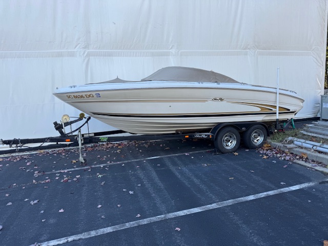 2000 Sea Ray 210 Signature – 21’ Bowrider