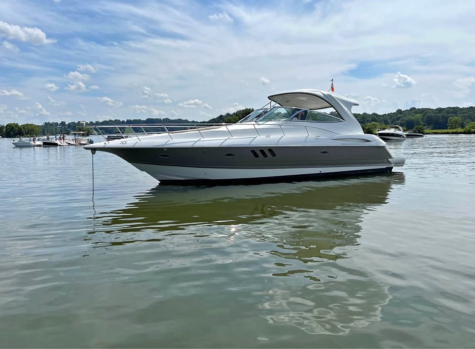2008 Cruisers Yachts 460 Express