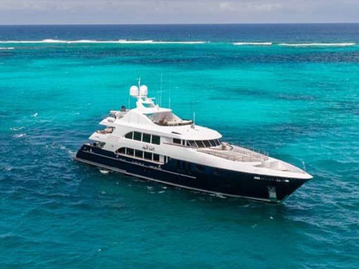 157ft Trinity Yachts 2005