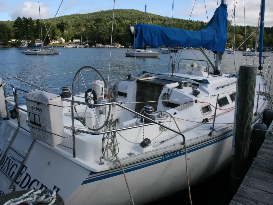 1983 Hunter 34