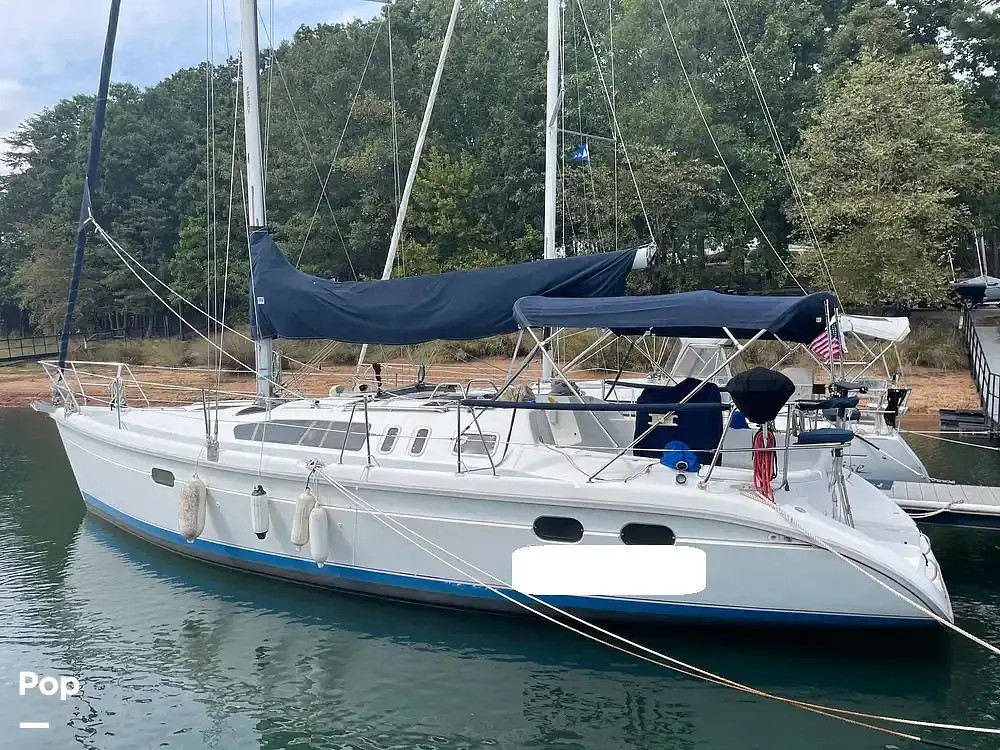 1996 Hunter 378 like new