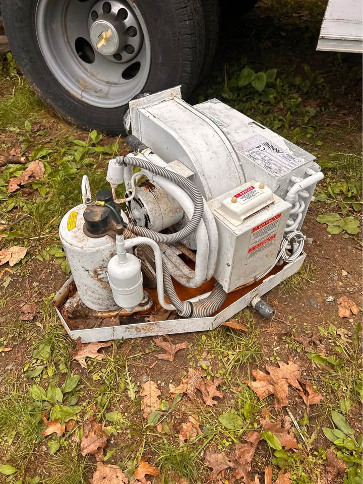 Universal Boat AC Unit