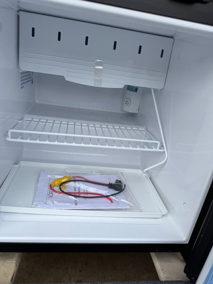 Norcold DC751BB 2.7 cu ft Marine Refrigerator – Black