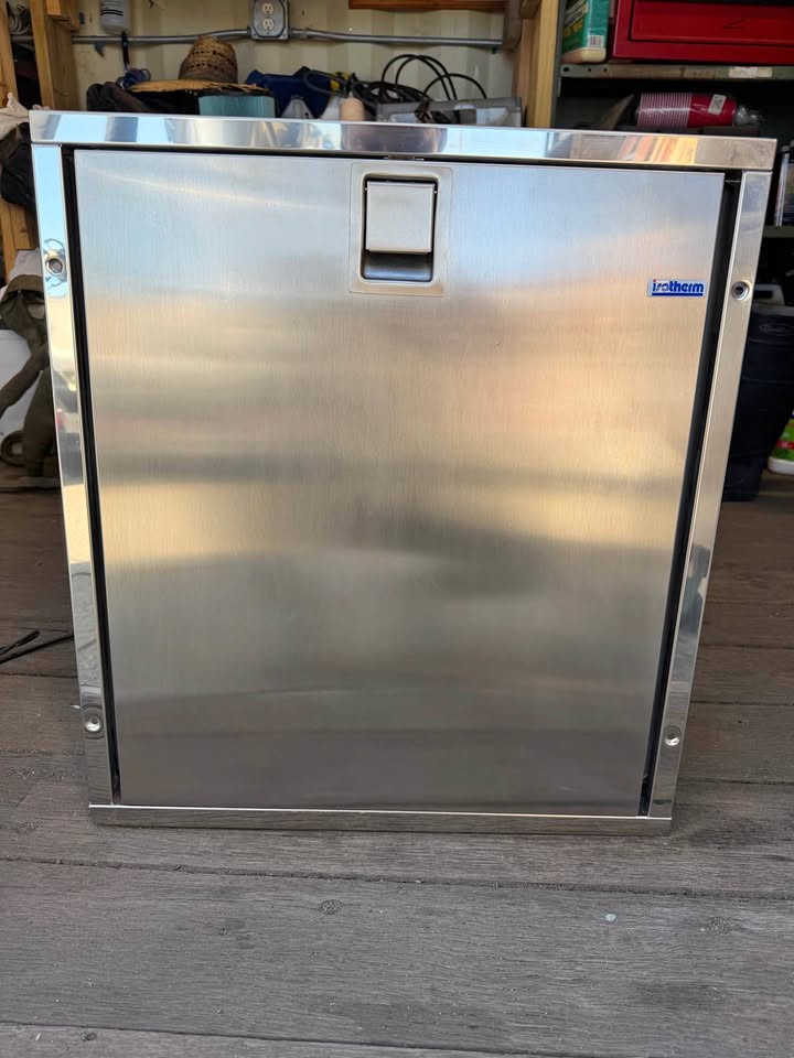 12 volt isotherm refrigerator for boat