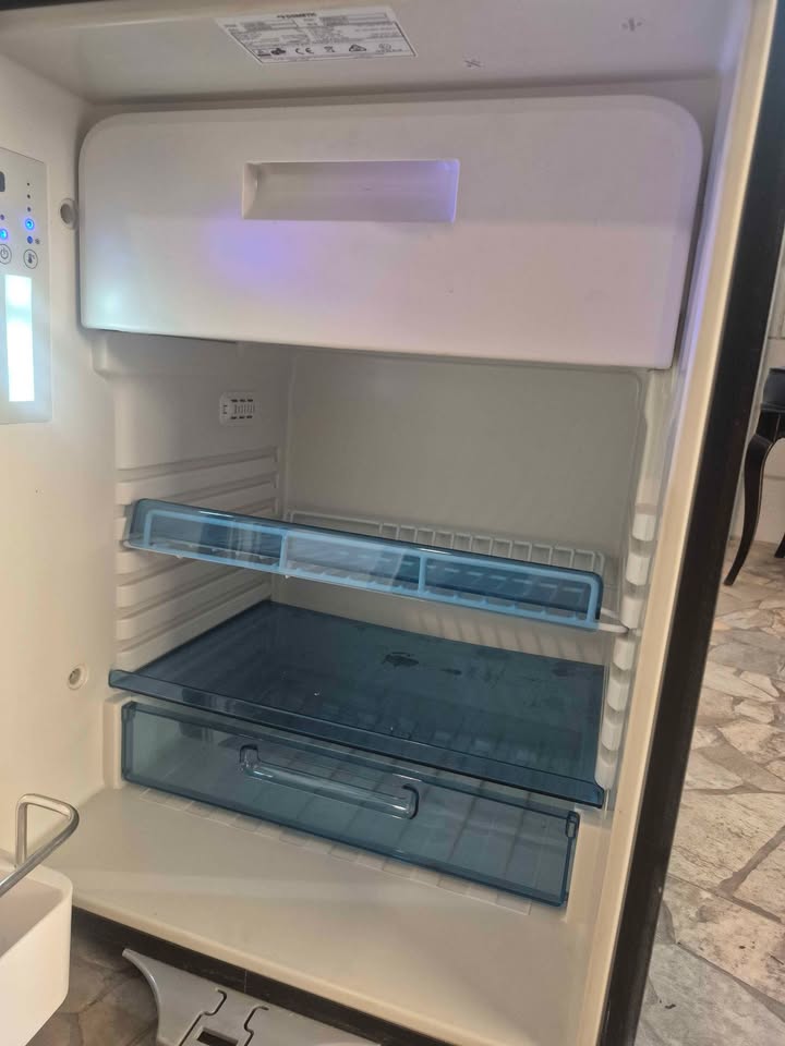 Boat refrigerator