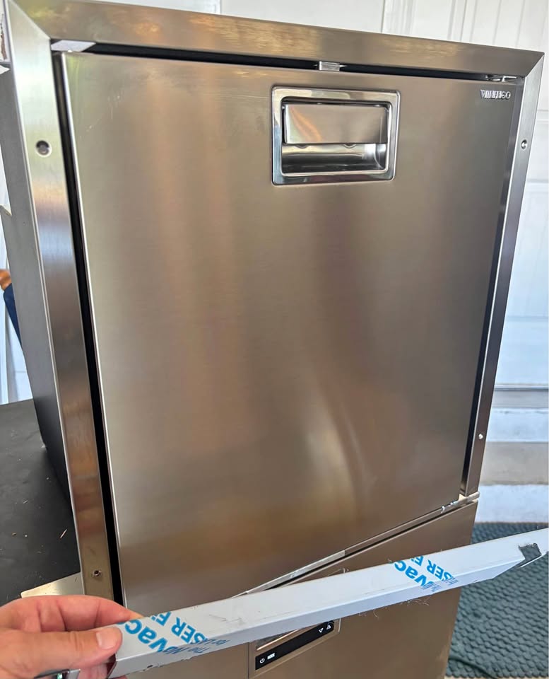 Boat Refrigerator Vitrifrigo C62IXD4-F-1