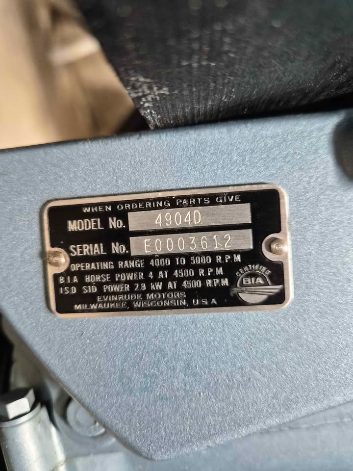 1979 Evinrude 4hp boat engine