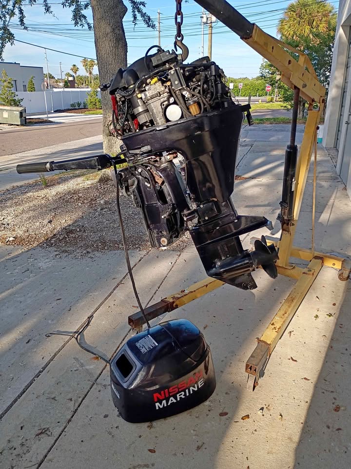 Nissan tiller 25hp 4 stroke outboard boat motor engine