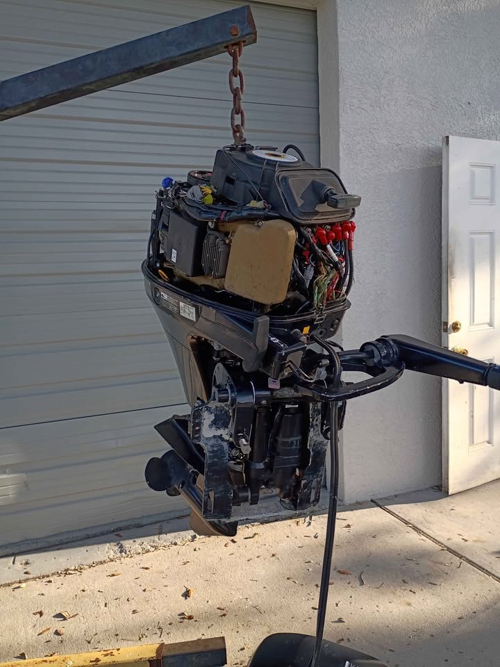 Nissan tiller 25hp 4 stroke outboard boat motor engine