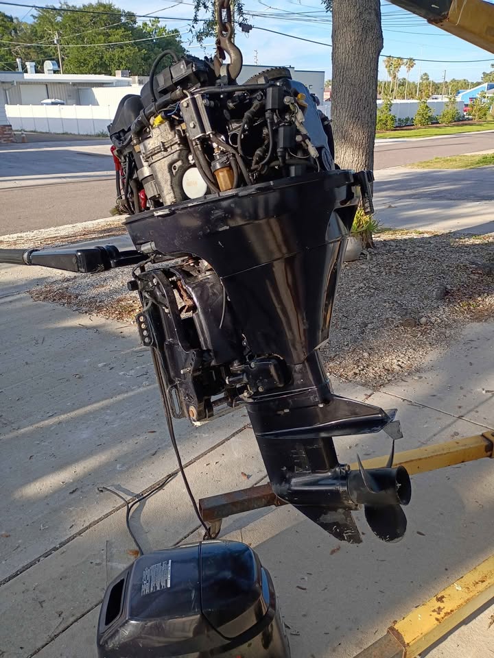 Nissan tiller 25hp 4 stroke outboard boat motor engine