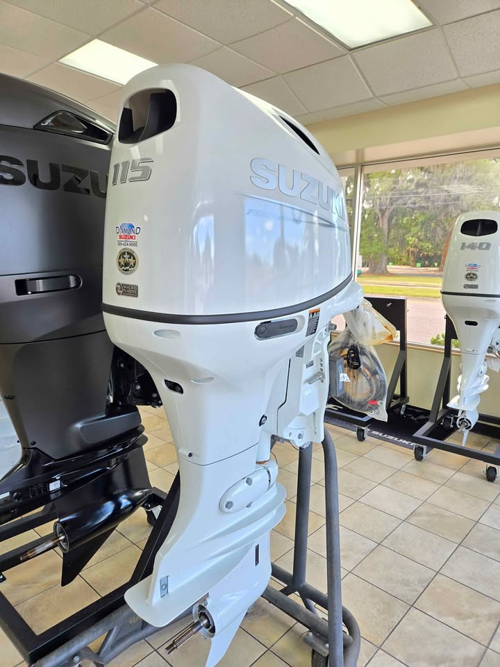 Non Current New Suzuki DF115 Outboard Boat Motor Engine Repower 4 stroke leftover SALE