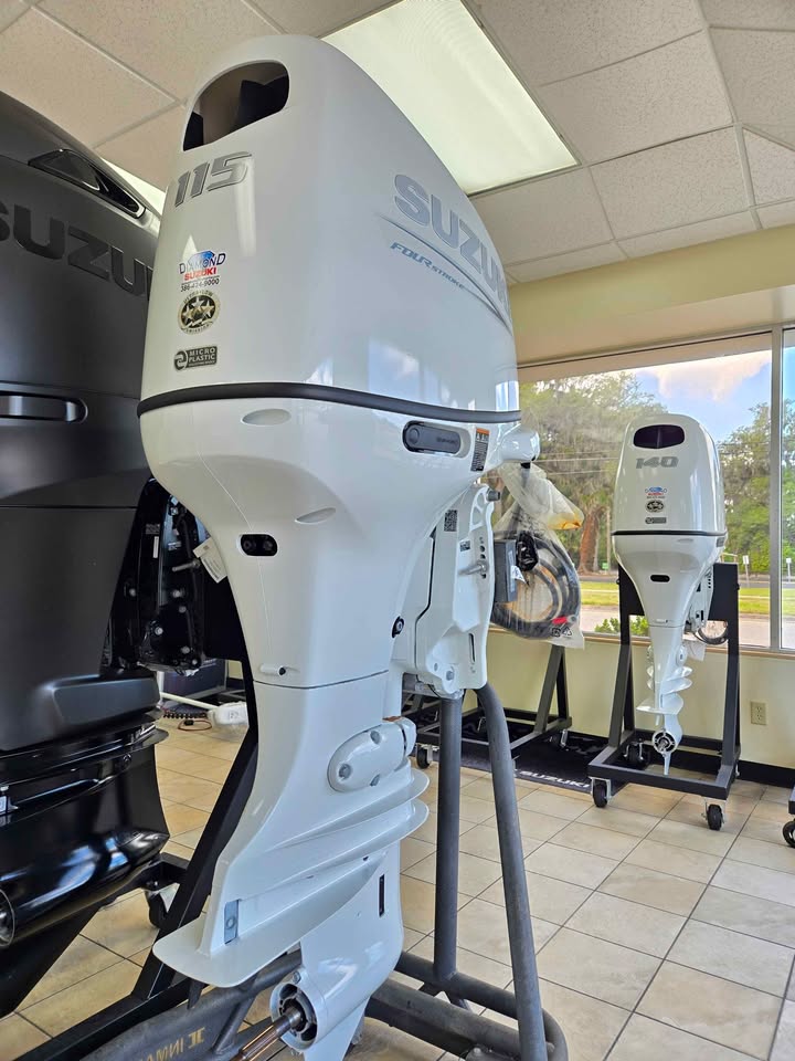 Non Current New Suzuki DF115 Outboard Boat Motor Engine Repower 4 stroke leftover SALE
