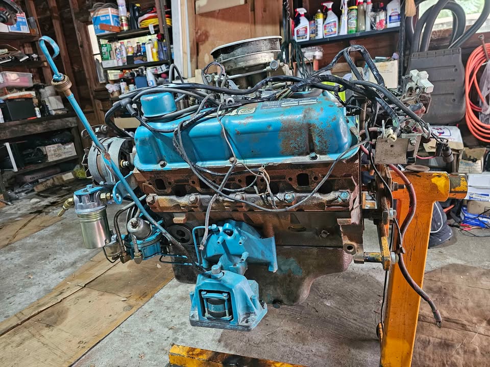 1977 351 Windsor Boat Engine V8