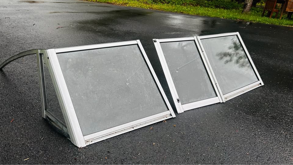 Boat Windshield